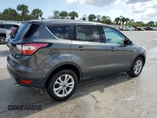 2017 Ford Escape SE z VIN 1FMCU0GDXHUE91333, wystawiony jako Copart lot #44536055 z przebiegiem Nie podano mil oraz Nie do naprawy • Non repairable. Historia ofert i sprzedaży dostępna na DreamBid. Obrazek 3.