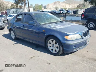 2003 BMW 3 Series 325i z VIN WBAET37423NJ38554, wystawiony jako IAAI lot #41995520 z przebiegiem 113 993 mil mil oraz . Historia ofert i sprzedaży dostępna na DreamBid. Obrazek 1.