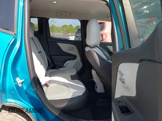 2020 Jeep Renegade Limited with VIN ZACNJAD18LPL69647, listed as a IAAI auction lot 42435120 with 62,767 mi miles and . Bid and sale history available at DreamBid. Image 8.