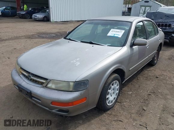 1999 Nissan Maxima GXE с VIN JN1CA21D7XT207262, выставлен на аукционе IAAI как лот 41926037 с пробегом 45 516 миль миль и . История ставок и продаж доступна на DreamBid. Изображение 2.