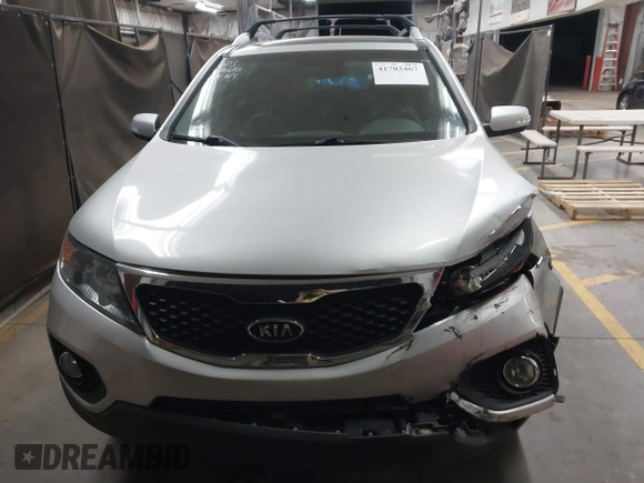 2012 Kia Sorento EX with VIN 5XYKU4A20CG290324, listed as a IAAI auction lot 41703467 with 132,168 mi miles. Bid and sale history available at carsss.com. Image 12.
