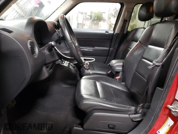 2010 Jeep Patriot Limited with VIN 1J4NF4GBXAD507270, listed as a Copart auction lot 87033294 with 153,546 mi miles and Clean Title. Bid and sale history available at DreamBid. Image 7.