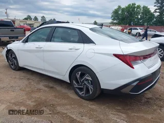 2024 Hyundai Elantra Limited with VIN KMHLP4DG5RU827792, listed as a IAAI auction lot 42179911 with 18,632 mi miles and . Bid and sale history available at DreamBid. Image 3.