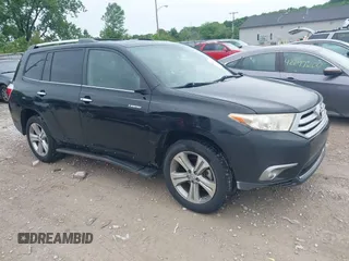 2011 Toyota Highlander Limited with VIN 5TDDK3EH8BS052892, listed as a IAAI auction lot 42303950 with 169,600 mi miles and . Bid and sale history available at DreamBid. Image 1.