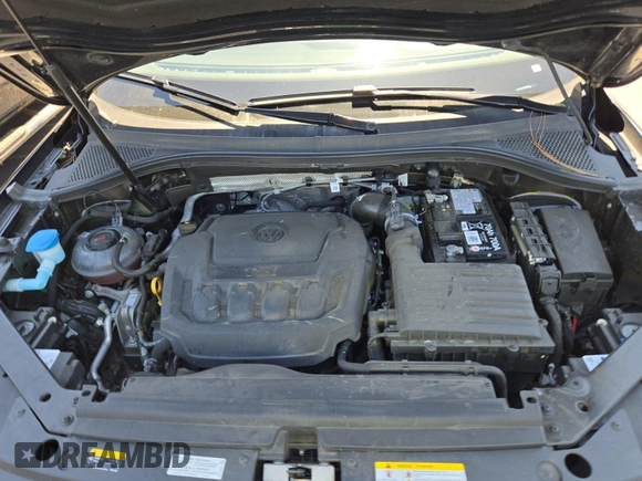 2024 Volkswagen Tiguan SE with VIN 3VV3B7AX8RM076346, listed as a IAAI auction lot 42734323 with 29,573 mi miles and . Bid and sale history available at DreamBid. Image 6.