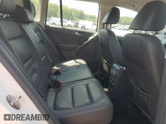 2017 Volkswagen Tiguan S with VIN WVGBV7AX8HK016005, listed as a Copart auction lot 62390515 with 68,026 mi miles and Salvage title. Bid and sale history available at DreamBid. Image 10.