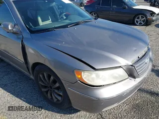 2008 Hyundai Azera Limited with VIN KMHFC46FX8A264798, listed as a IAAI auction lot 42684089 with 204,377 mi miles and . Bid and sale history available at DreamBid. Image 17.