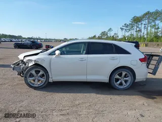 2015 Toyota Venza XLE with VIN 4T3ZK3BB8FU074868, listed as a IAAI auction lot 41903737 with 277,991 mi miles. Bid and sale history available at carsss.com. Image 14.