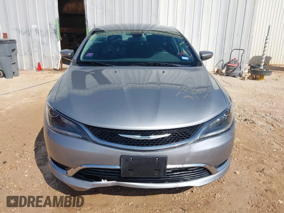 2015 Chrysler 200 Limited with VIN 1C3CCCABXFN621784, listed as a IAAI auction lot 41914473 with 117,313 mi miles. Bid and sale history available at carsss.com. Image 12.