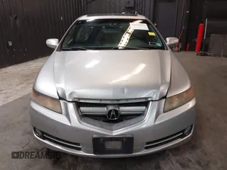 2007 Acura TL with VIN 19UUA66227A047241, listed as a IAAI auction lot 41978152 with 220,030 mi miles. Bid and sale history available at carsss.com. Image 12.