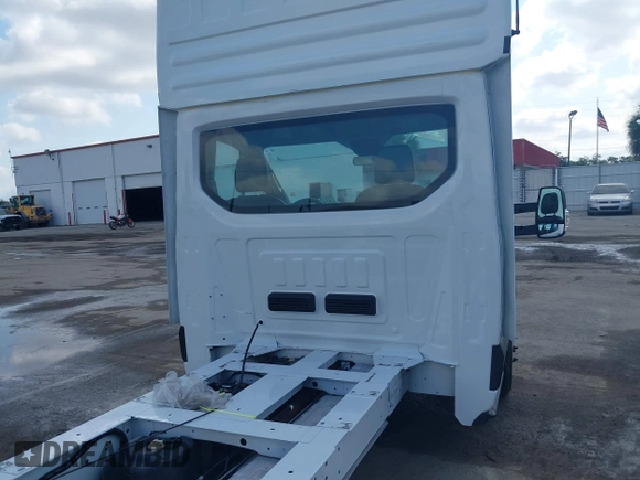 2023 Ford Transit z VIN 1FDBF6ZG0PKB35192, wystawiony jako IAAI lot #42191303 z przebiegiem 207 810 mil mil oraz . Historia ofert i sprzedaży dostępna na DreamBid. Obrazek 8.