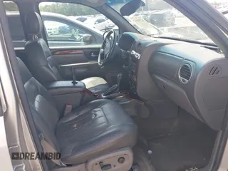 2004 GMC Envoy SLT with VIN 1GKDS13S742230325, listed as a IAAI auction lot 42385113 with 177,989 mi miles and . Bid and sale history available at DreamBid. Image 5.
