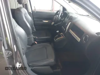 2016 Jeep Compass Latitude with VIN 1C4NJCEA2GD599833, listed as a IAAI auction lot 41507729 with 107,187 mi miles. Bid and sale history available at carsss.com. Image 5.