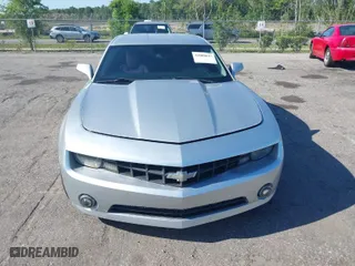 2011 Chevrolet Camaro 1LT with VIN 2G1FB1ED8B9133774, listed as a IAAI auction lot 42008647 with 208,918 mi miles. Bid and sale history available at carsss.com. Image 12.