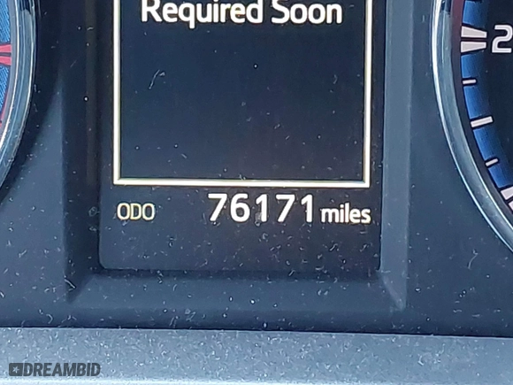 2016 Toyota RAV4 XLE with VIN 2T3WFREV0GW266691, listed as a IAAI auction lot 41804023 with 77,000 mi miles. Bid and sale history available at carsss.com. Image 15.