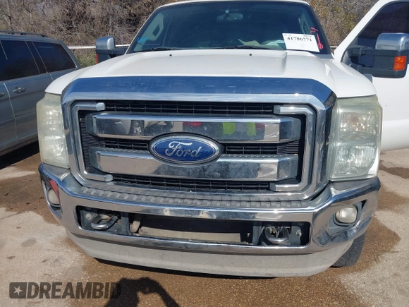 2012 Ford F-250 XL z VIN 1FT7X2B65CEA15950, wystawiony jako IAAI lot #41786771 z przebiegiem 306 477 mil mil oraz . Historia ofert i sprzedaży dostępna na DreamBid. Obrazek 6.