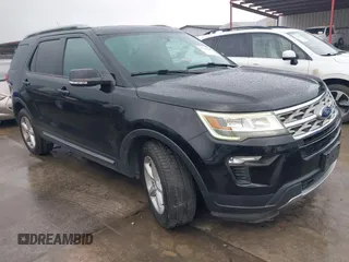 2018 Ford Explorer XLT z VIN 1FM5K7D8XJGA51731, wystawiony jako IAAI lot #42381113 z przebiegiem 69 326 mil mil oraz . Historia ofert i sprzedaży dostępna na DreamBid. Obrazek 1.
