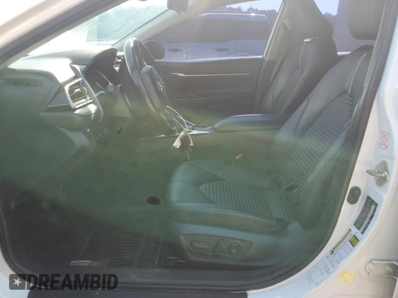 2019 Toyota Camry LE with VIN 4T1B11HK4KU718014, listed as a Copart auction lot 50879965 with 87,707 mi miles and Clean Title. Bid and sale history available at carsss.com. Image 7.