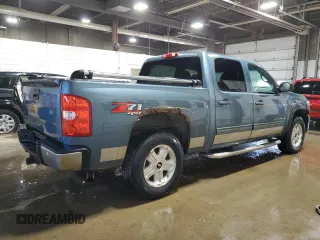 2009 Chevrolet Silverado 1500 LT with VIN 3GCEK23399G259659, listed as a Copart auction lot 52242235 with 176,907 mi miles and Clean Title. Bid and sale history available at DreamBid. Image 3.