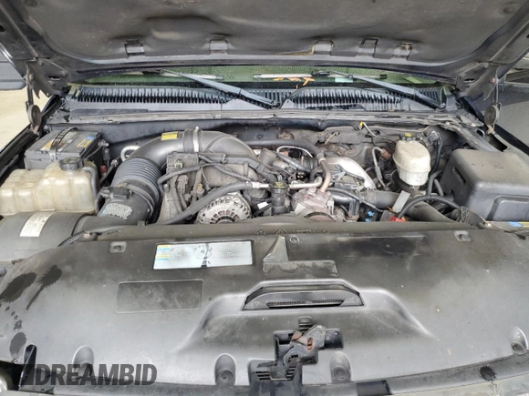 2006 GMC Sierra 2500HD SLT z VIN 1GTHK29DX6E253868, wystawiony jako Copart lot #72678614 z przebiegiem 215 767 mil mil oraz Szkoda całkowita • Salvage title. Historia ofert i sprzedaży dostępna na DreamBid. Obrazek 11.