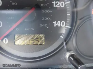 2004 Honda Civic VP with VIN 2HGES16304H555427, listed as a IAAI auction lot 40165030 with 140355 miles. Bid and sale history available at carsss.com. Image 7.