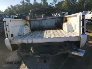 2004 GMC Sierra 2500HD z VIN 1GTHK23144F141847, wystawiony jako Copart lot #81376684 z przebiegiem Nie podano mil oraz Szkoda całkowita • Salvage title. Historia ofert i sprzedaży dostępna na DreamBid. Obrazek 6.