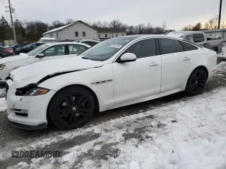 2016 Jaguar XJ R-Sport z VIN SAJWJ1CD6G8W00627, wystawiony jako Copart lot #38892104 z przebiegiem 106 313 mil mil oraz . Historia ofert i sprzedaży dostępna na DreamBid. Obrazek 1.
