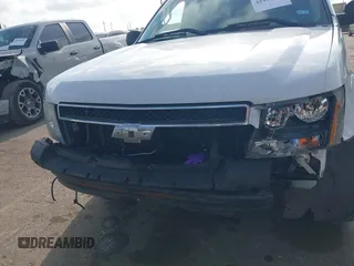 2013 Chevrolet Tahoe Commercial with VIN 1GNLC2E06DR273218, listed as a IAAI auction lot 42459013 with 181,495 mi miles and . Bid and sale history available at DreamBid. Image 13.