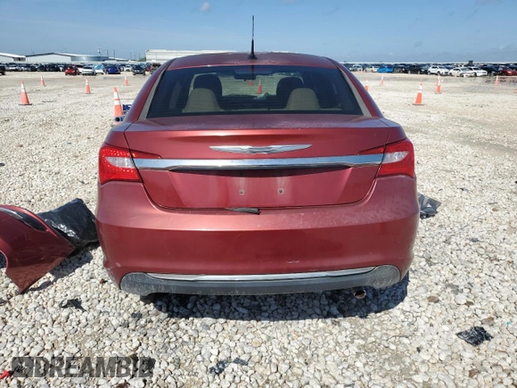 2011 Chrysler 200 Touring z VIN 1C3BC1FB3BN514191, wystawiony jako Copart lot #54098275 z przebiegiem 188 064 mil mil oraz Szkoda całkowita • Salvage title. Historia ofert i sprzedaży dostępna na DreamBid. Obrazek 6.