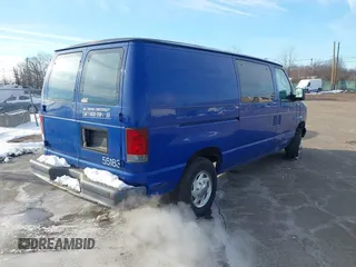2005 Ford Econoline Cargo with VIN 1FTNE24W25HA44320, listed as a IAAI auction lot 41336276 with 236,671 mi miles. Bid and sale history available at carsss.com. Image 4.