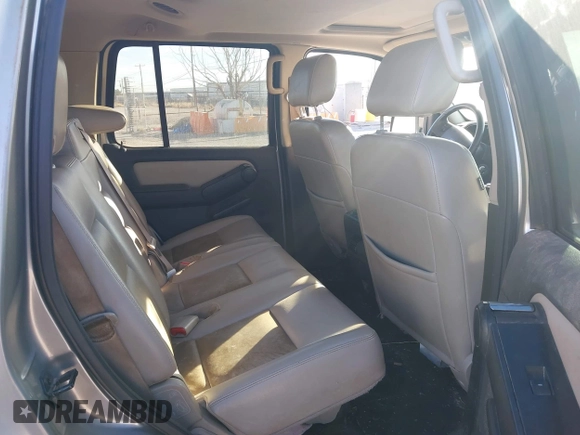 2008 Ford Explorer XLT with VIN 1FMEU73848UA69018, listed as a IAAI auction lot 41224731 with 174,418 mi miles and . Bid and sale history available at carsss.com. Image 8.
