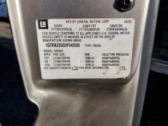 2002 GMC Sierra 2500HD SLE with VIN 1GTHK23U82F243580, listed as a Copart auction lot 82602404 with 156,832 mi miles and Salvage Title. Bid and sale history available at carsss.com. Image 12.