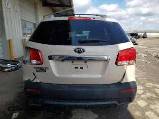 2011 Kia Sorento LX with VIN 5XYKT3A18BG171018, listed as a Copart auction lot 47173085 with 155,253 mi miles and Clean Title. Bid and sale history available at DreamBid. Image 6.