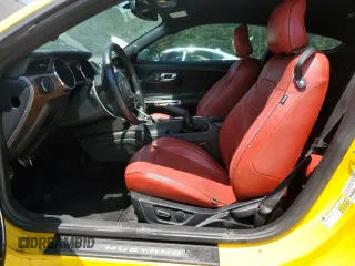 2015 Ford Mustang GT z VIN 1FA6P8CF1F5369083, wystawiony jako Copart lot #62132805 z przebiegiem 114 104 mil mil oraz Szkoda całkowita • Salvage title. Historia ofert i sprzedaży dostępna na DreamBid. Obrazek 7.