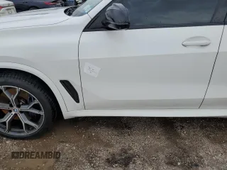 2020 BMW X5 M50i with VIN 5UXJU4C07L9C31149, listed as a Copart auction lot 59241674 with 39,809 mi miles and Non Repairable. Bid and sale history available at carsss.com. Image 13.