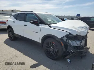 2024 Chevrolet Blazer LT z VIN 3GNKBDRS1RS219190, wystawiony jako Copart lot #53157555 z przebiegiem 13 013 mil mil oraz Szkoda całkowita • Salvage title. Historia ofert i sprzedaży dostępna na DreamBid. Obrazek 4.