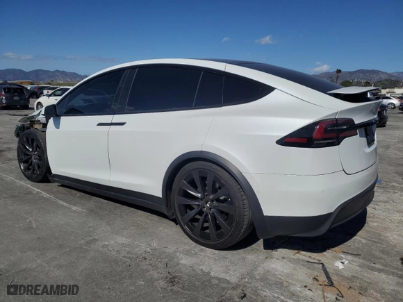 2022 Tesla Model X with VIN 7SAXCDE50NF350239, listed as a Copart auction lot 47469865 with 26630 miles and Salvage Title. Bid and sale history available at carsss.com. Image 2.