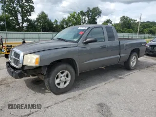 2005 Dodge Dakota ST with VIN 1D7HW22K15S177654, listed as a Copart auction lot 61034605 with 241,817 mi miles and Salvage title. Bid and sale history available at DreamBid. Image 1.