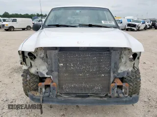 2000 Ford Excursion Limited с VIN 1FMNU42SXYEC01446, выставлен на аукционе Copart как лот 58023065 с пробегом 233 341 миль миль и Списание • Salvage title. История ставок и продаж доступна на DreamBid. Изображение 5.