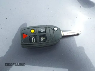 2005 Volvo V70 с VIN YV1SW592952480926, выставлен на аукционе IAAI как лот 42080283 с пробегом 209 268 миль миль и . История ставок и продаж доступна на DreamBid. Изображение 11.