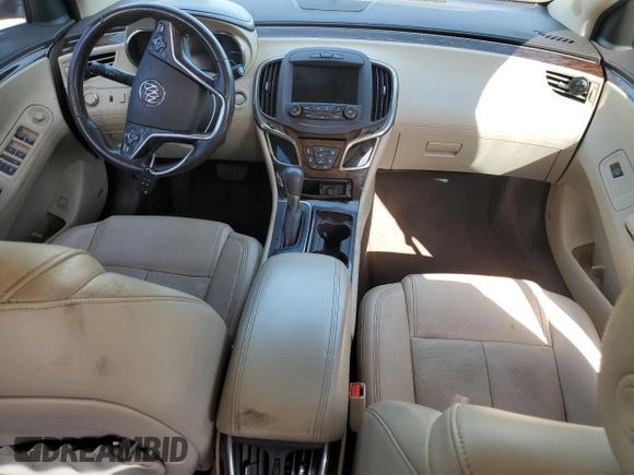 2016 Buick LaCrosse Premium I z VIN 1G4GD5G33GF282654, wystawiony jako Copart lot #61810925 z przebiegiem 116 850 mil mil oraz Szkoda całkowita • Salvage title. Historia ofert i sprzedaży dostępna na DreamBid. Obrazek 8.