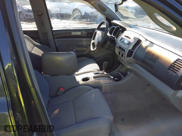 2008 Toyota Tacoma z VIN 5TELU42N78Z503599, wystawiony jako IAAI lot #41657166 z przebiegiem 227 630 mil mil oraz . Historia ofert i sprzedaży dostępna na DreamBid. Obrazek 5.