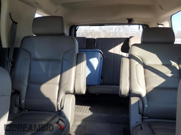 2018 GMC Yukon Denali with VIN 1GKS2CKJ6JR149752, listed as a Copart auction lot 82624404 with 137,640 mi miles and Salvage Title. Bid and sale history available at carsss.com. Image 10.