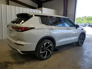 2024 Mitsubishi Outlander SE z VIN JA4J4VA83RZ044958, wystawiony jako Copart lot #58951885 z przebiegiem 26 526 mil mil oraz Szkody całkowita. Historia ofert i sprzedaży dostępna na DreamBid. Obrazek 3.