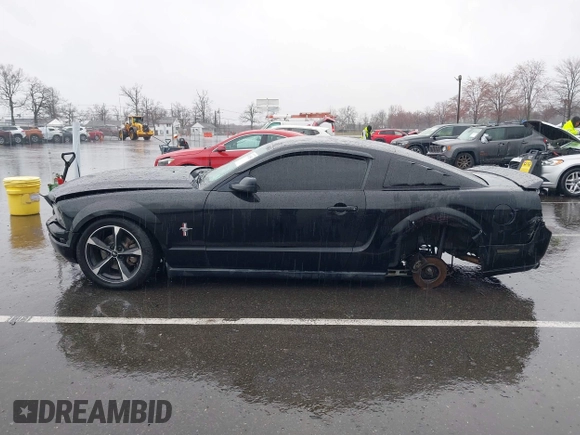 2007 Ford Mustang Deluxe with VIN 1ZVHT80N375320203, listed as a IAAI auction lot 41871055 with 80,891 mi miles. Bid and sale history available at carsss.com. Image 14.