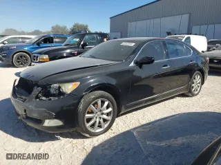 2009 Lexus LS 460 LWB with VIN JTHGL46F195035072, listed as a Copart auction lot 82552604 with 0 mi miles and Salvage Title. Bid and sale history available at carsss.com. Image 1.