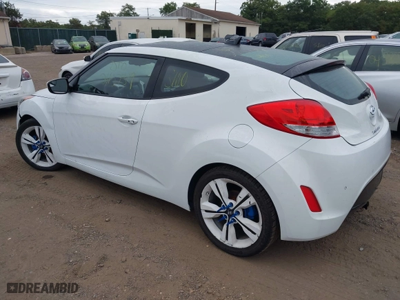 2016 Hyundai Veloster with VIN KMHTC6ADXGU273034, listed as a IAAI auction lot 40420771 with 206,694 mi miles. Bid and sale history available at carsss.com. Image 3.