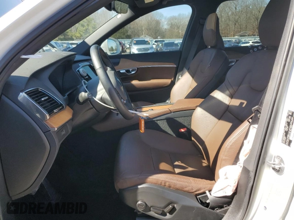 2023 Volvo XC90 Plus с VIN YV4062PN1P1972798, выставлен на аукционе Copart как лот 46154265 с пробегом 27 024 миль миль и Чистый • Clean title. История ставок и продаж доступна на DreamBid. Изображение 7.