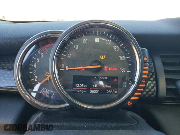 2015 MINI Hardtop 4 Door S with VIN WMWXU3C54F2B57524, listed as a Copart auction lot 45296125 with 56,001 mi miles and Salvage title. Bid and sale history available at DreamBid. Image 9.