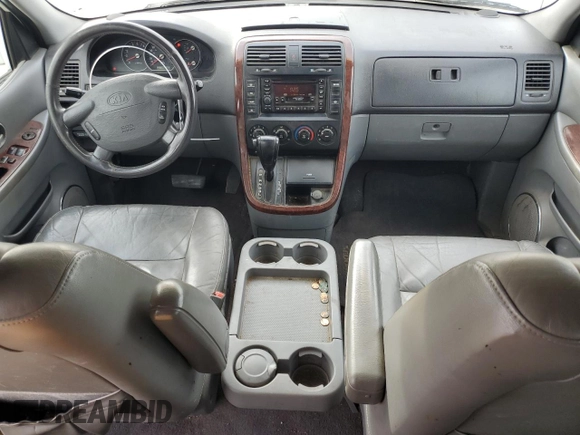 2002 Kia Sedona LX with VIN KNDUP131326271237, listed as a Copart auction lot 89358515 with 142,150 mi miles and Salvage Title. Bid and sale history available at carsss.com. Image 8.